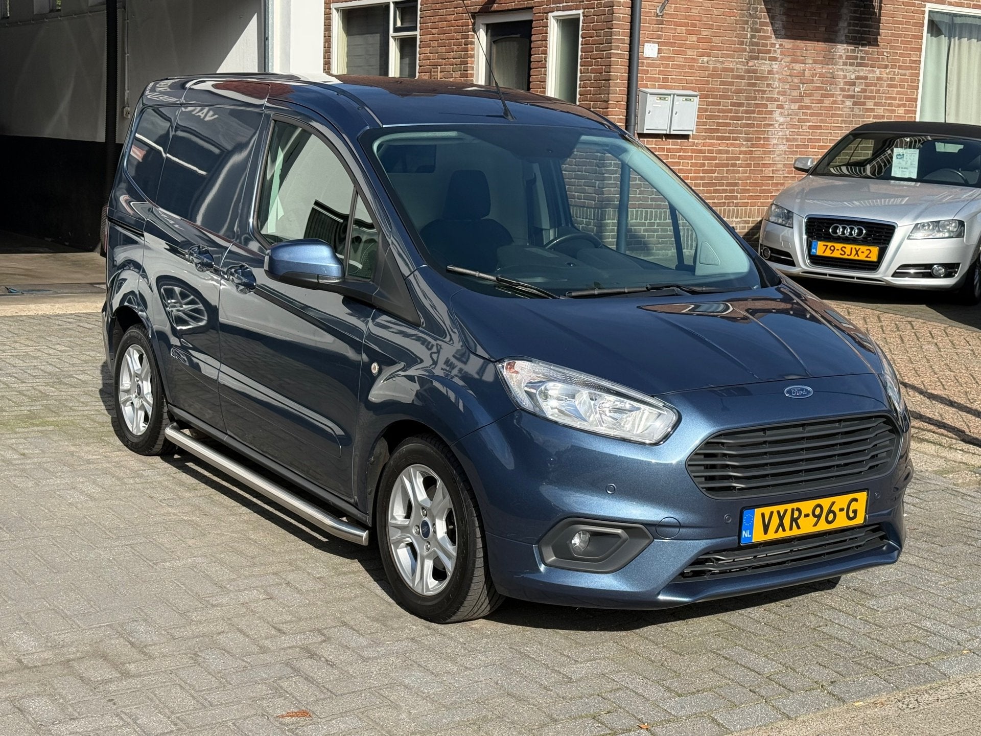 Ford Transit Courier 1.0 Limited EcoBoost S&S, Apple Carplay, Voorwielaandrijving, 15 km/l, Gebruikt, Euro 6