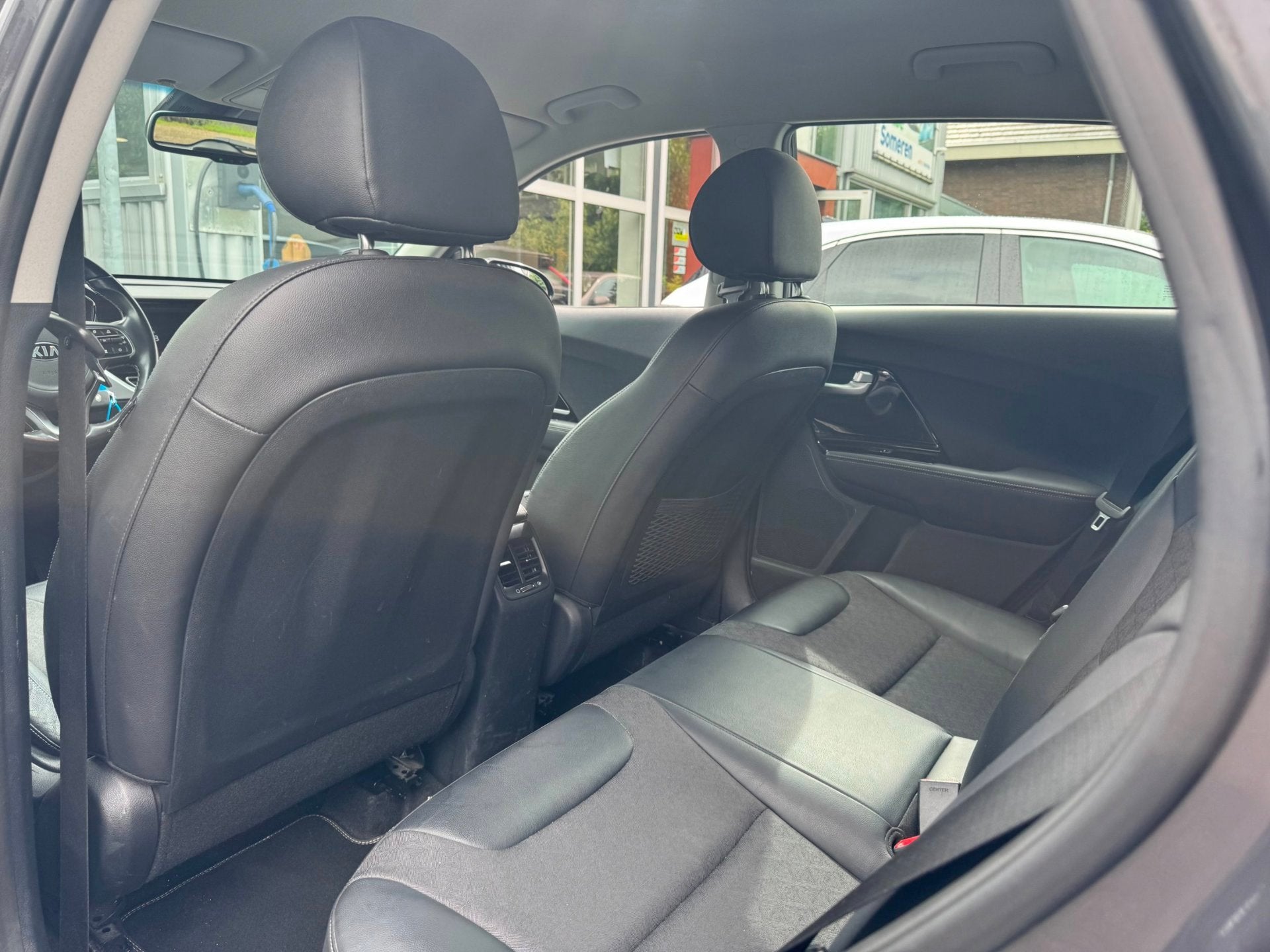 Foto 14 van Kia Niro 1.6 GDi Hybrid DynamicLine | All Season | Volledig