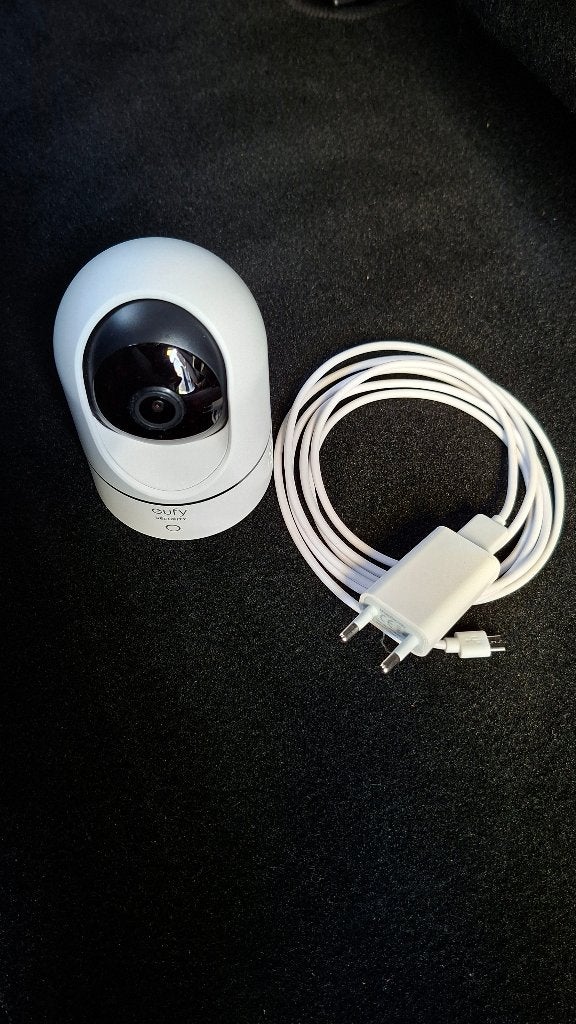Eufy Indoor Cam 2K Pan & Tilt, Audio, Tv en Foto, Videobewaking, Ophalen of Verzenden, Gebruikt, Binnencamera