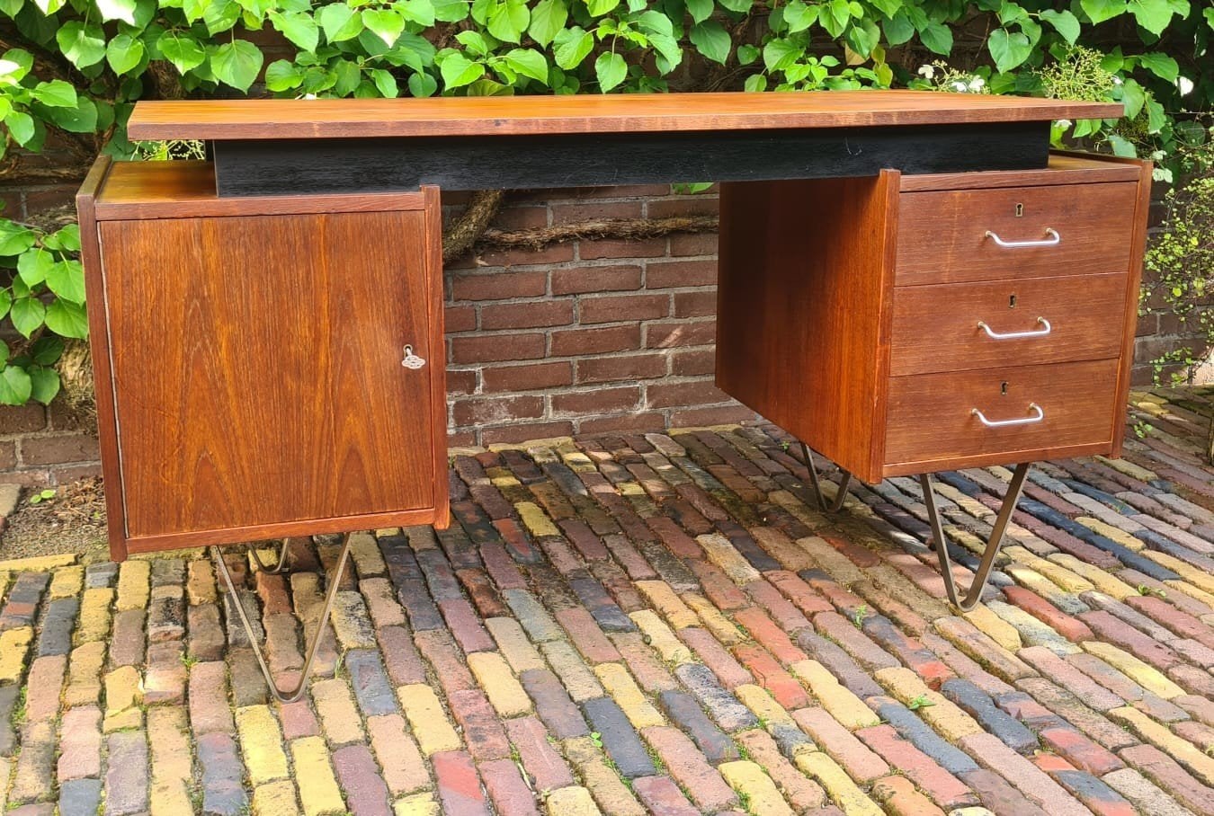Mooie retro vintage Pastoe Tijsseling Nijkerk bureau, Huis en Inrichting, Bureaus, Ophalen, Gebruikt
