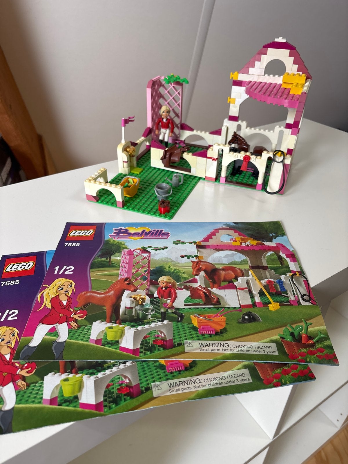 LEGO Belville 7585: Paardenstal met accessoires, Gebruikt, Lego, Ophalen of Verzenden, Compleet