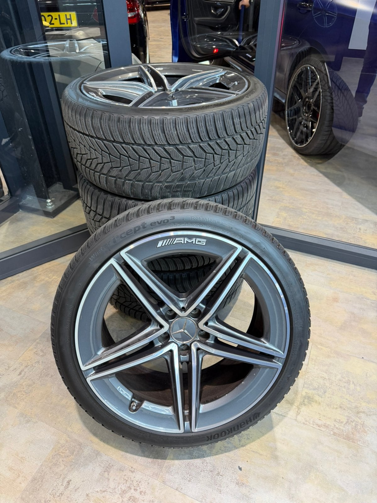 Orginele 20 inch AMG Set Winterbanden, Auto-onderdelen, Banden en Velgen, Ophalen, 20 inch, Winterbanden, Velg(en)
