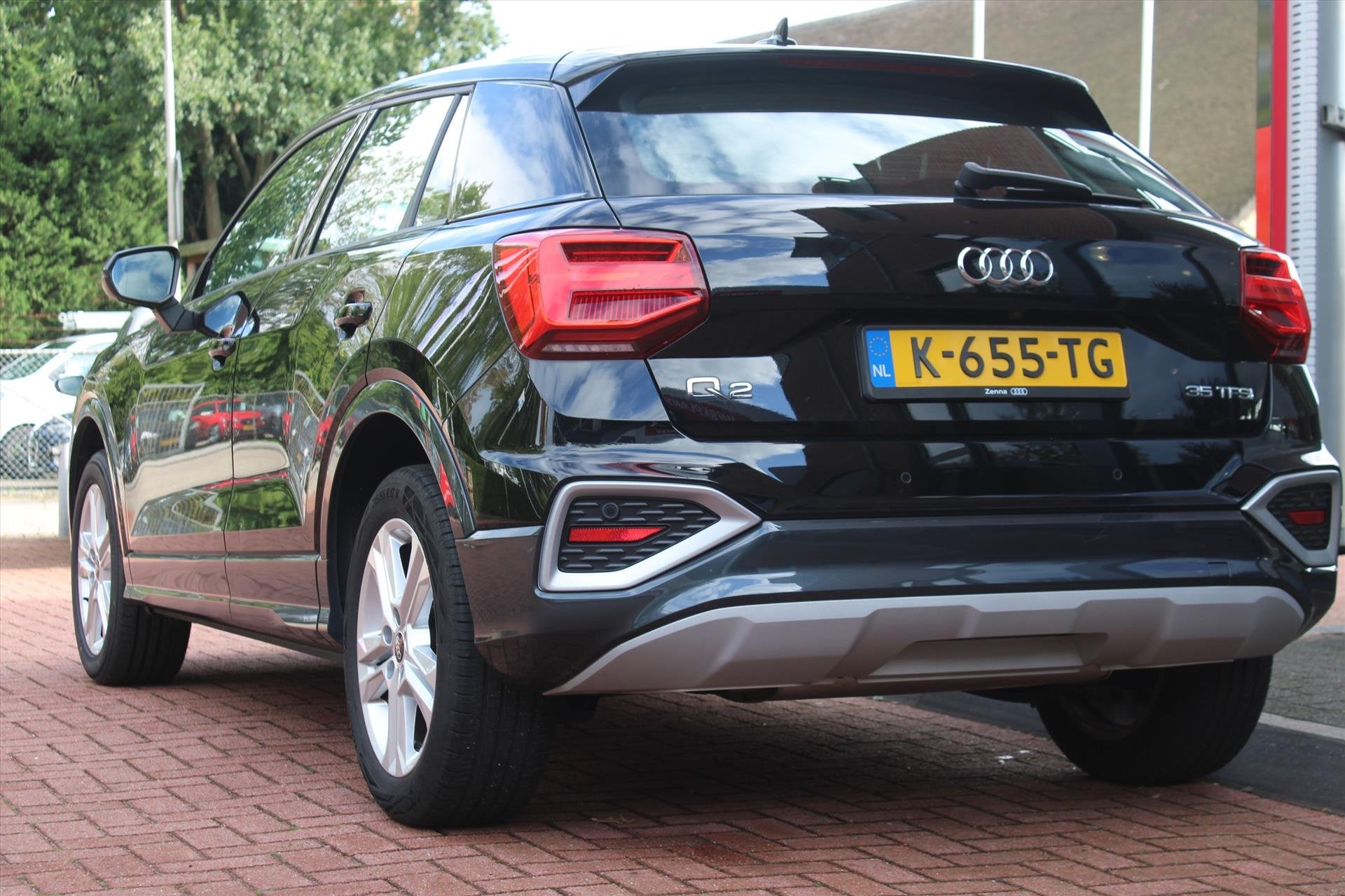 AUDI Q2 35 TFSI Aut. *Business* | Camera | Adaptive Cruise &, Dealer onderhouden, Stof, 4 cilinders, 150 pk