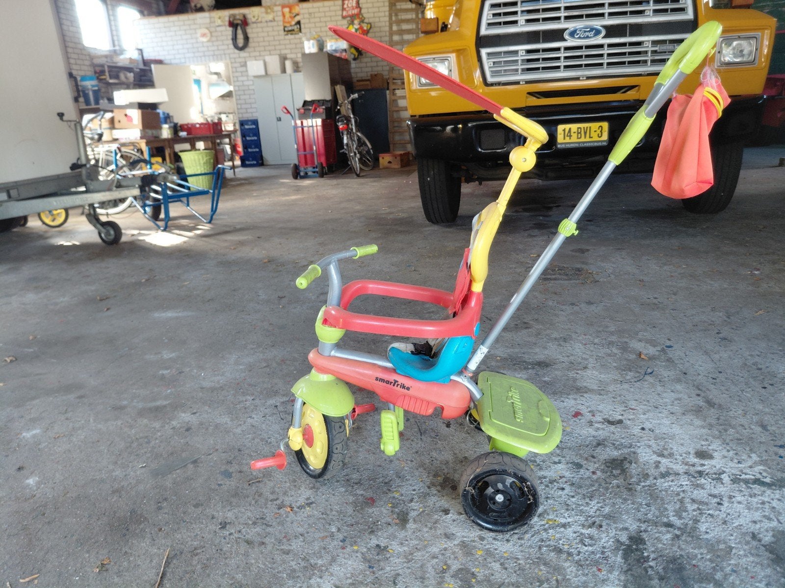 Smart Trike driewieler met duwstang - Zo goed als nieuw, Ophalen, Zo goed als nieuw, Smart Trike, Duwstang