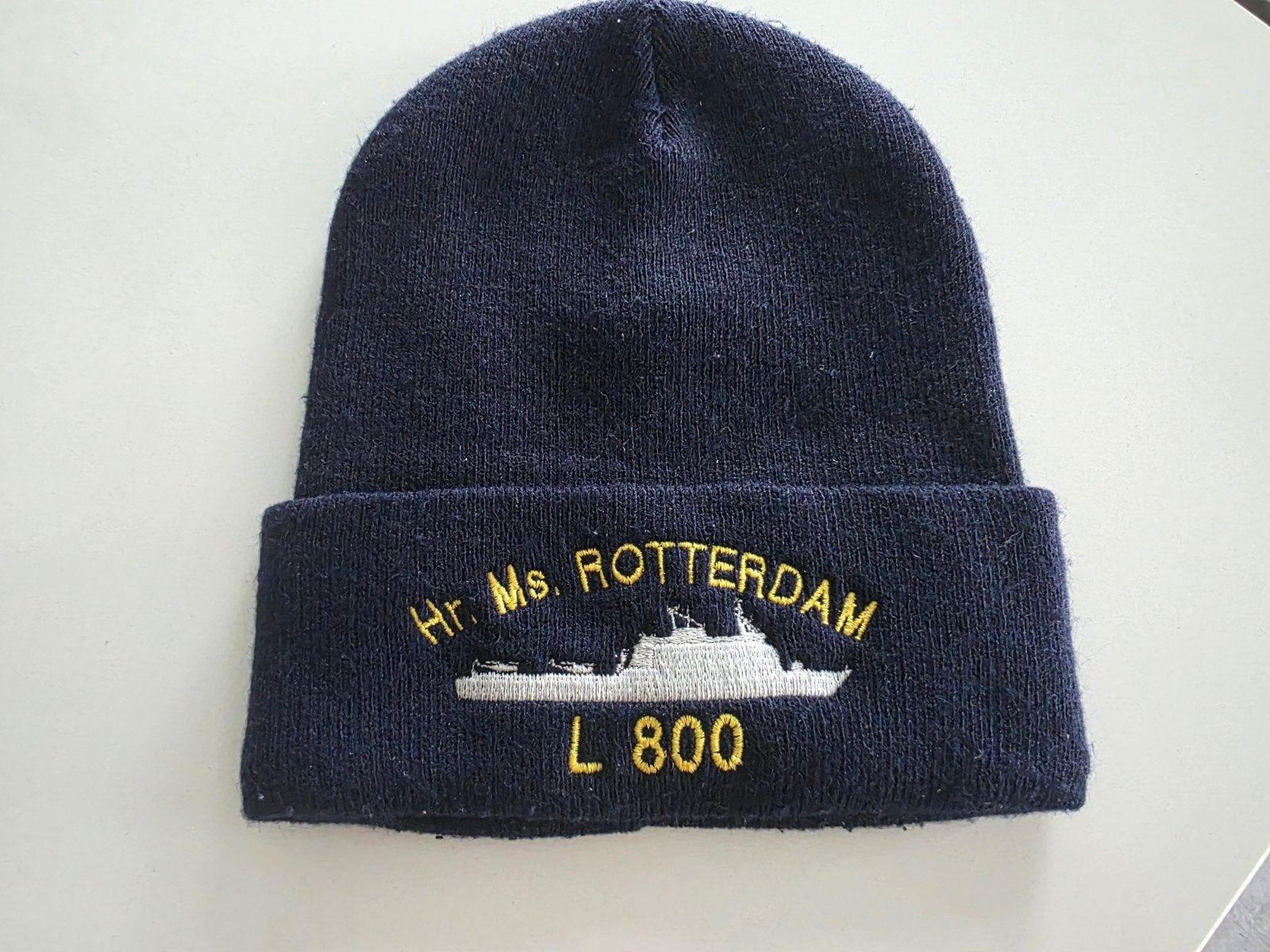 Marineblauwe muts Hr. Ms. Rotterdam L800, Onbekend, Overige maten, Ophalen of Verzenden, Zo goed als nieuw