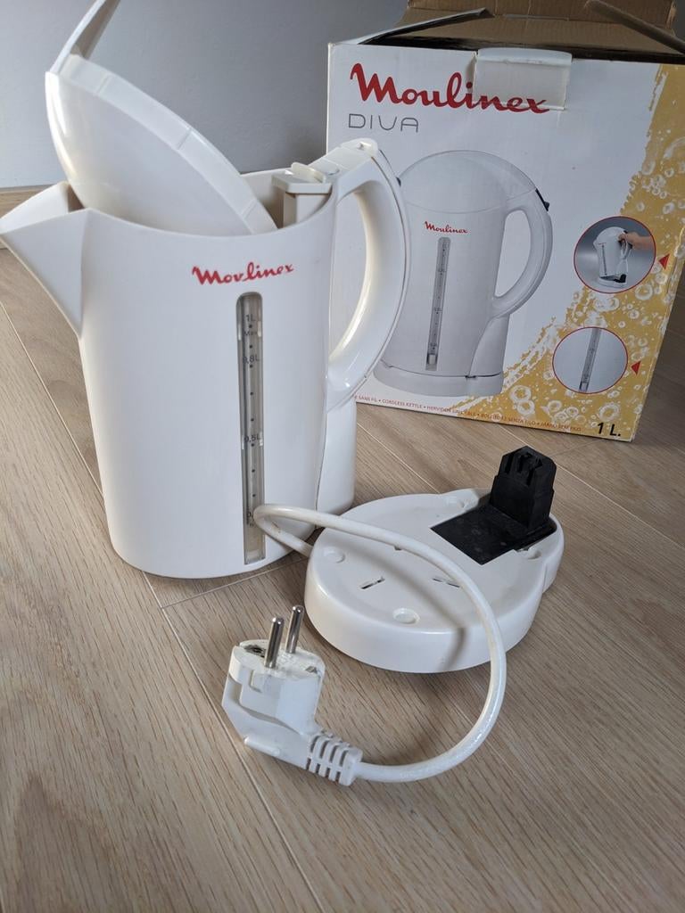 Moulinex Diva Waterkoker - 1 Liter - Wit, 1 tot 2 liter, Ophalen of Verzenden, Gebruikt, Draadloos