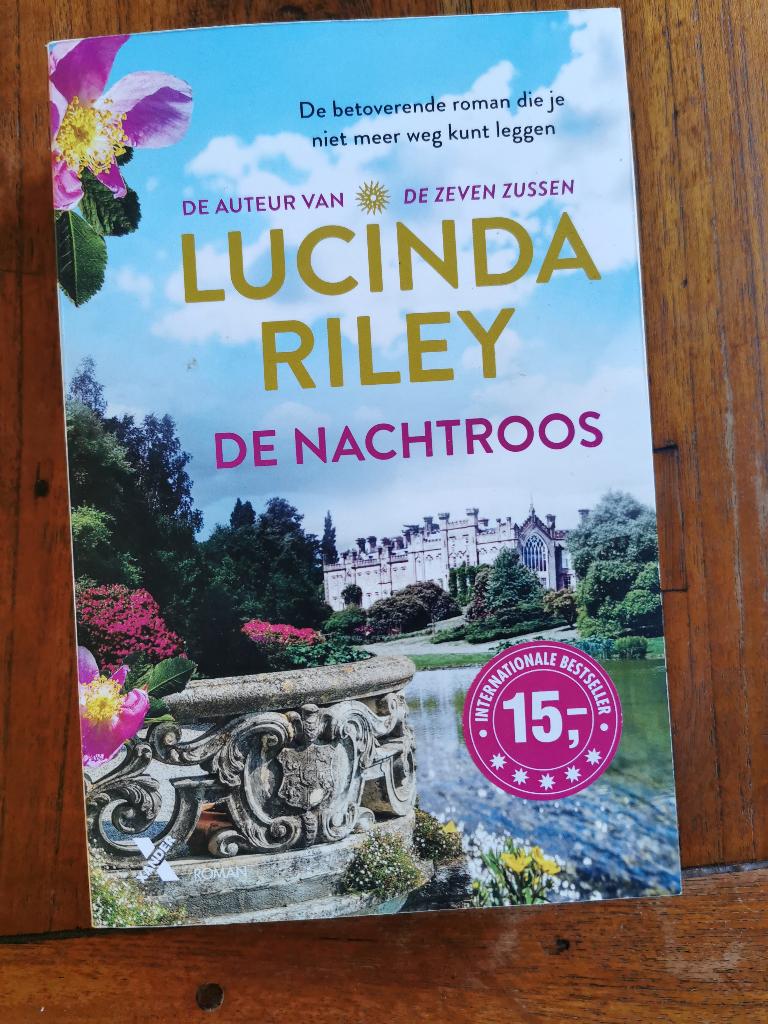 De Nachtroos, Lucinda Riley., Europa overig, Lucinda Riley, Ophalen of Verzenden, Zo goed als nieuw