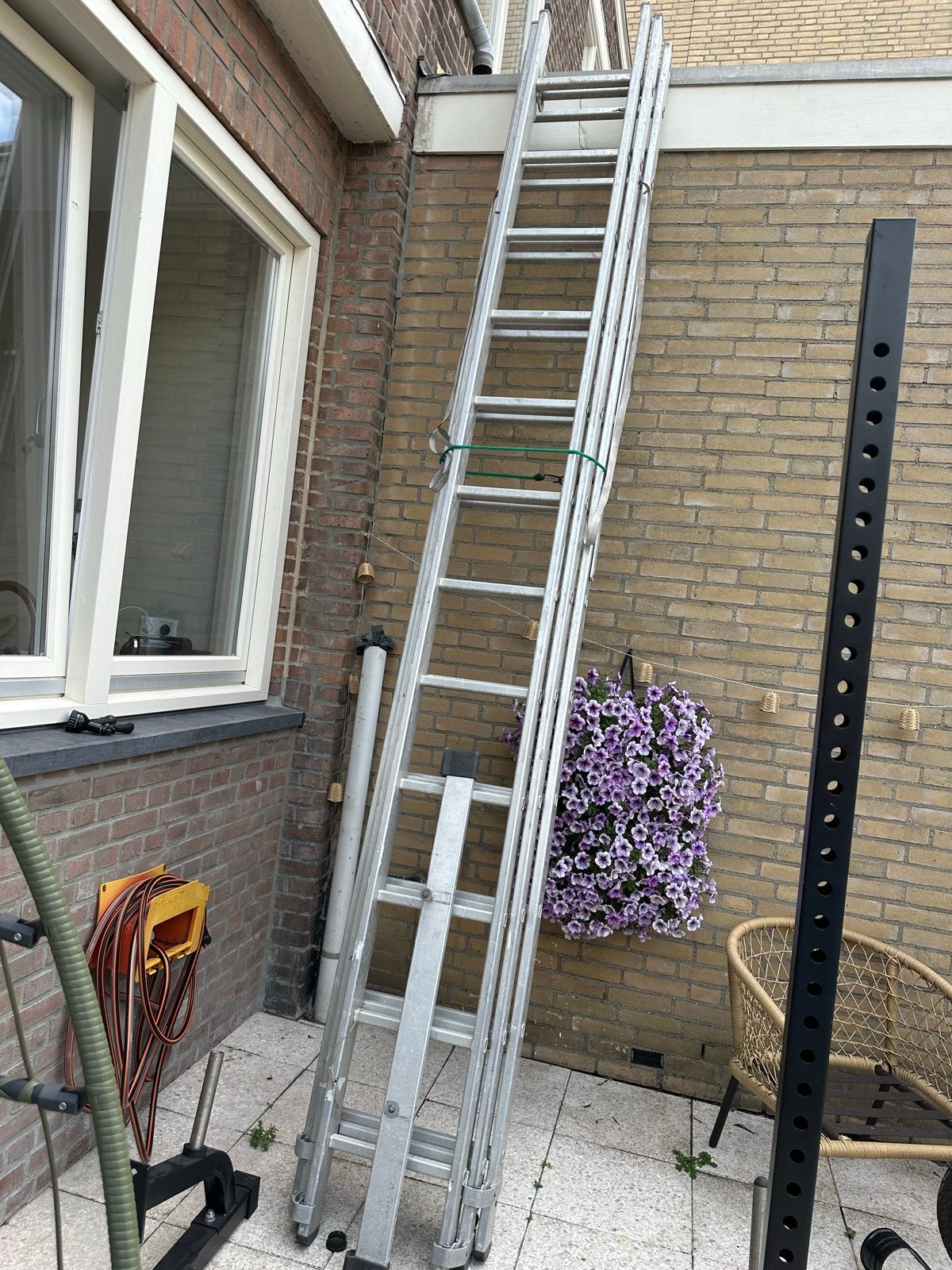 Uitschuifbare ladder - Ideaal voor diverse klussen, Ophalen, Gebruikt, Ladder, Opvouwbaar of Inschuifbaar