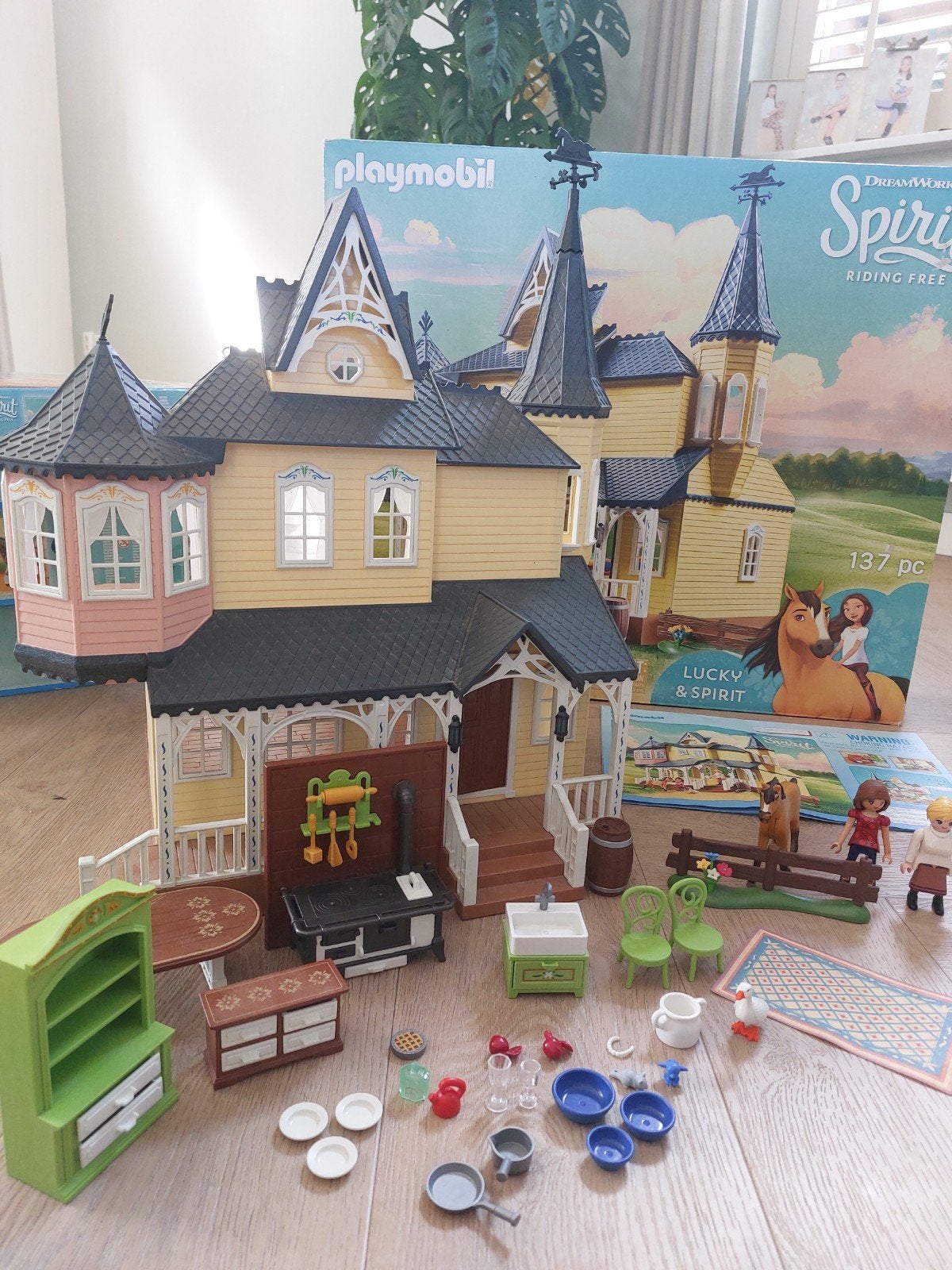 Playmobil Spirit huis + Spirit slaapkamer (z.g.a.n.), Gebouw, Complete set, Ophalen of Verzenden, Zo goed als nieuw