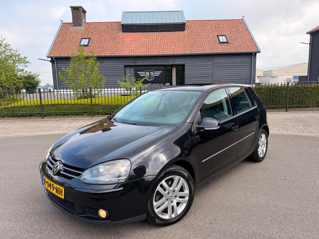 Volkswagen Hatchback 1.6 COMFORTLINE AUTOMAAT AIRCO LM VELGE, Stof, Gebruikt, 4 cilinders, Zwart