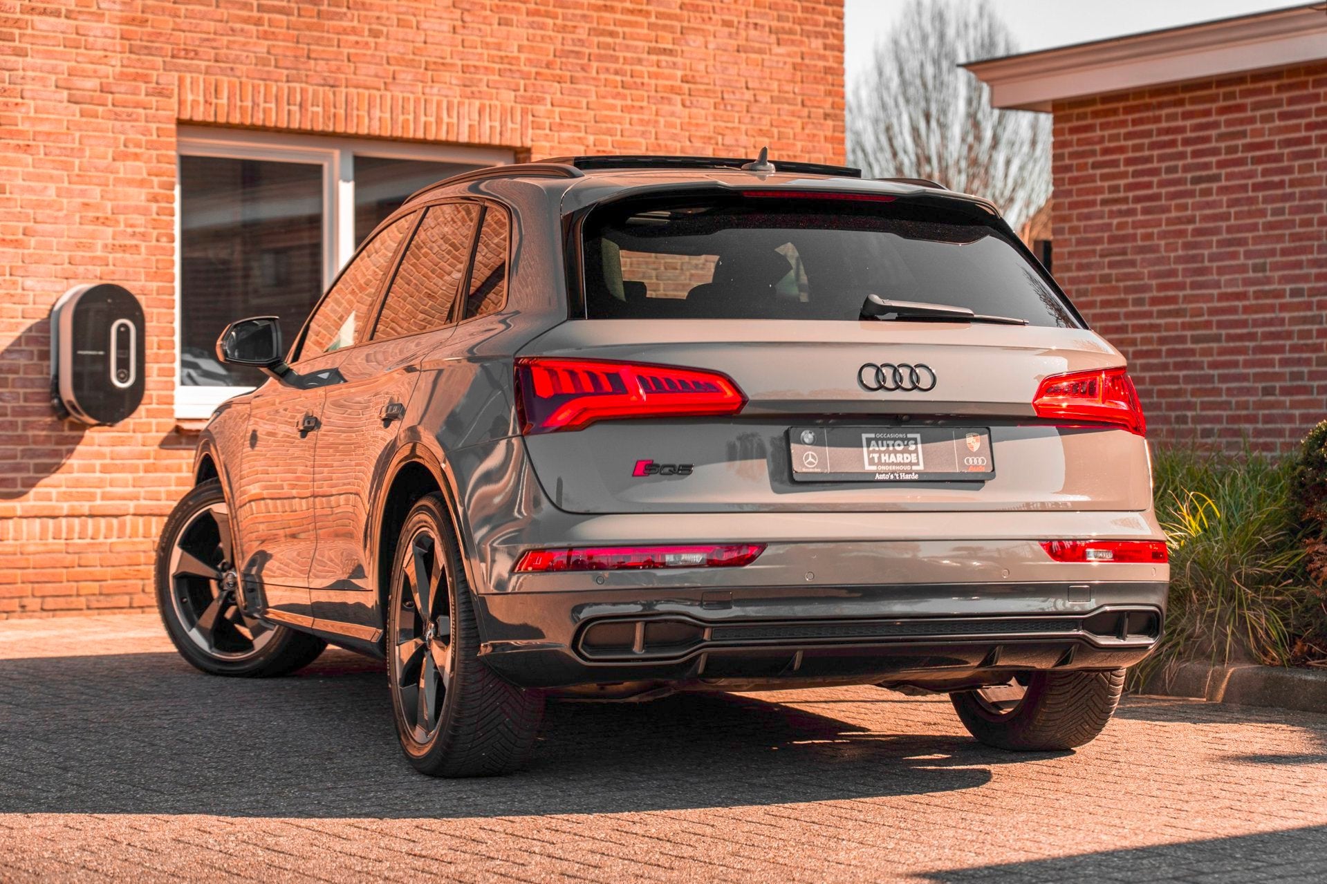 Audi SQ5 3.0 TFSI Quattro Quantum Grey Panoramadak RS-Zetels, Automaat, Gebruikt, Zwart, 2995 cc