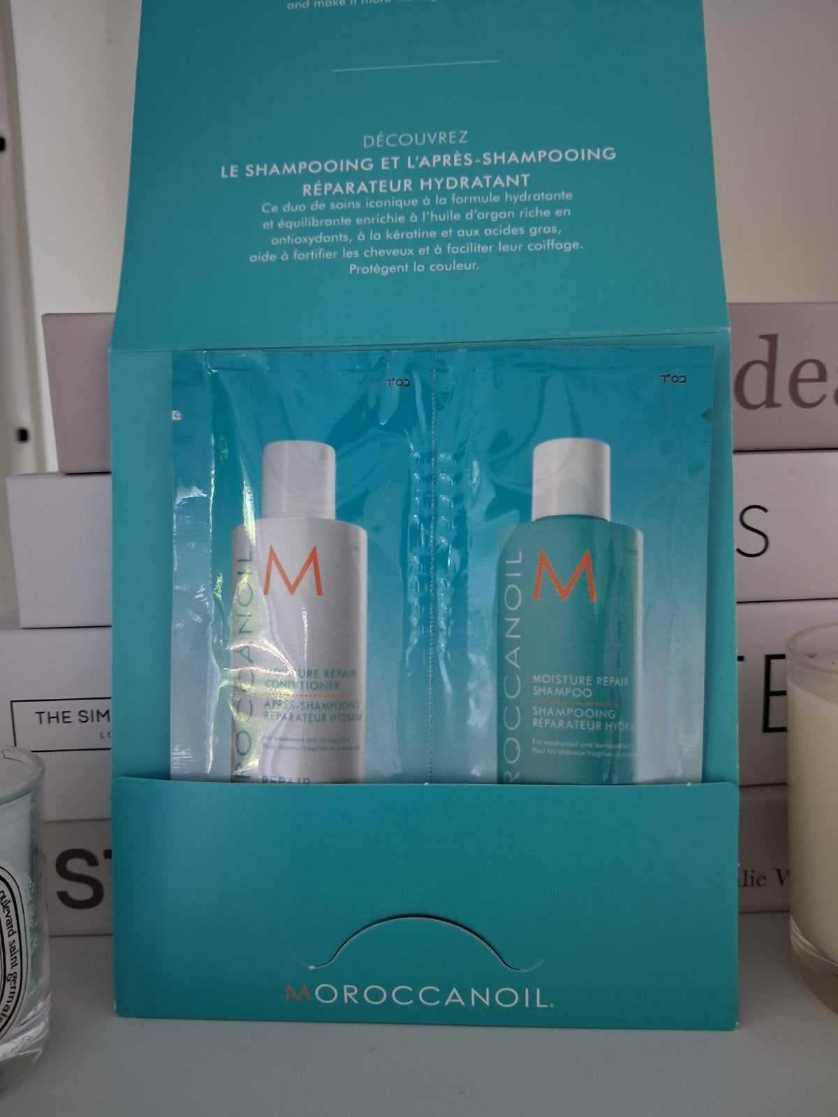2 x 10 ML Moroccanoil shampoo en conditioner voor €2,99, Sieraden, Tassen en Uiterlijk, Uiterlijk | Haarverzorging, Ophalen of Verzenden