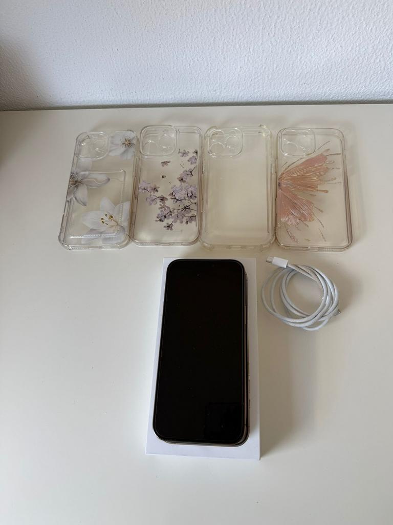 Iphone 16 Pro Max, Telecommunicatie, Mobiele telefoons | Apple iPhone, Ophalen, Zo goed als nieuw, 256 GB