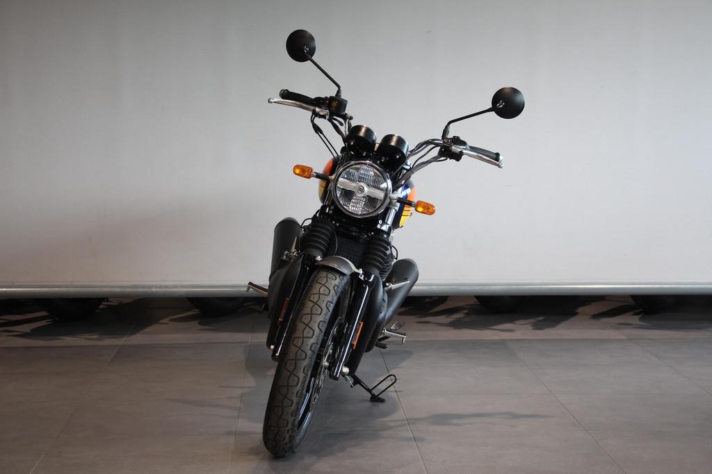 Royal-Enfield INTERCEPTOR 650 (bj 2024), Motoren, Motoren | Royal Enfield, Lorentzlaan 14
3401 MX  IJSSELSTEIN UT, Bedrijf, Info@motomondo.com