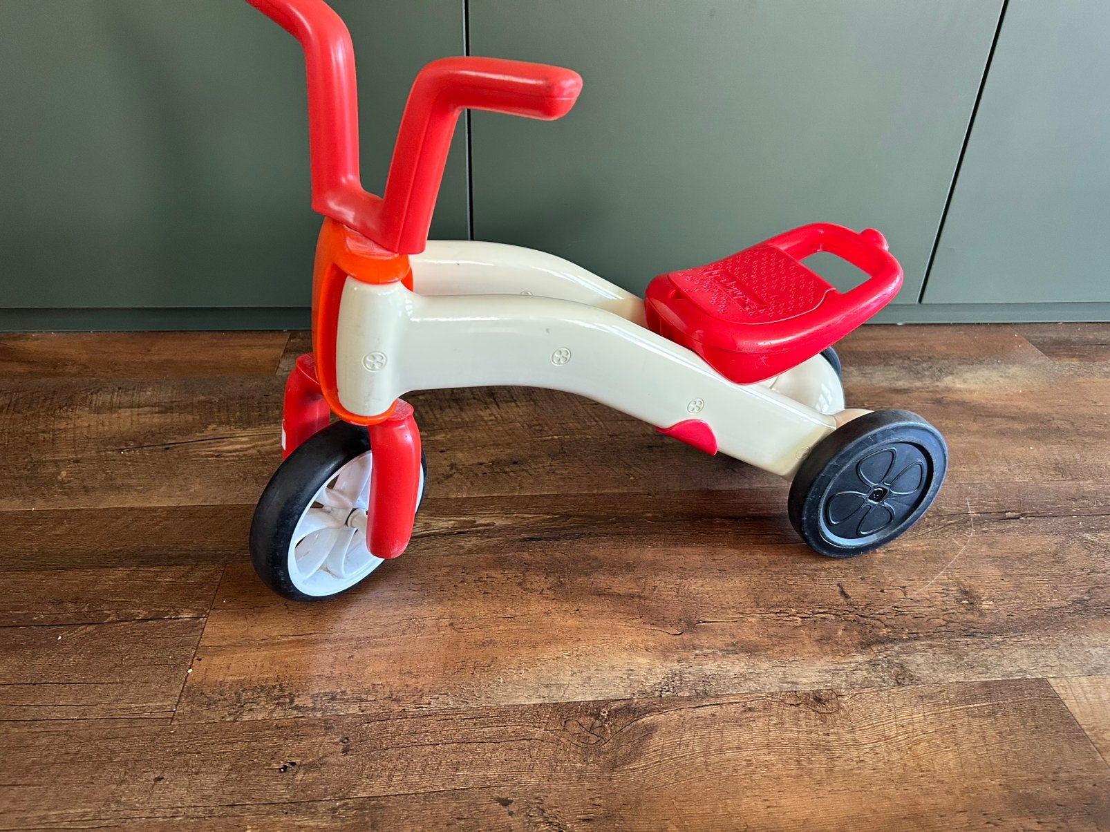 Loopfiets plastic chillafish. Drie wielen, Ophalen, Zo goed als nieuw, Loopfiets