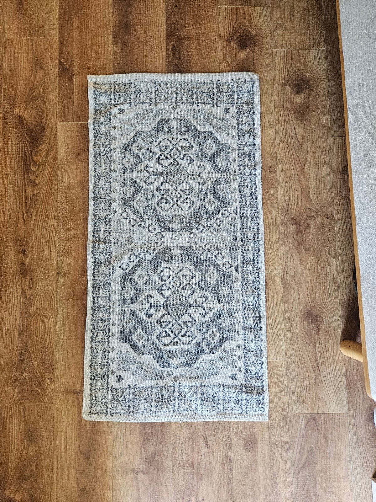 Vloerkleedje met patroon - Grijs/Wit ca. 60 x 120cm, Gebruikt, Grijs, Rechthoekig, Modern, Bohemian