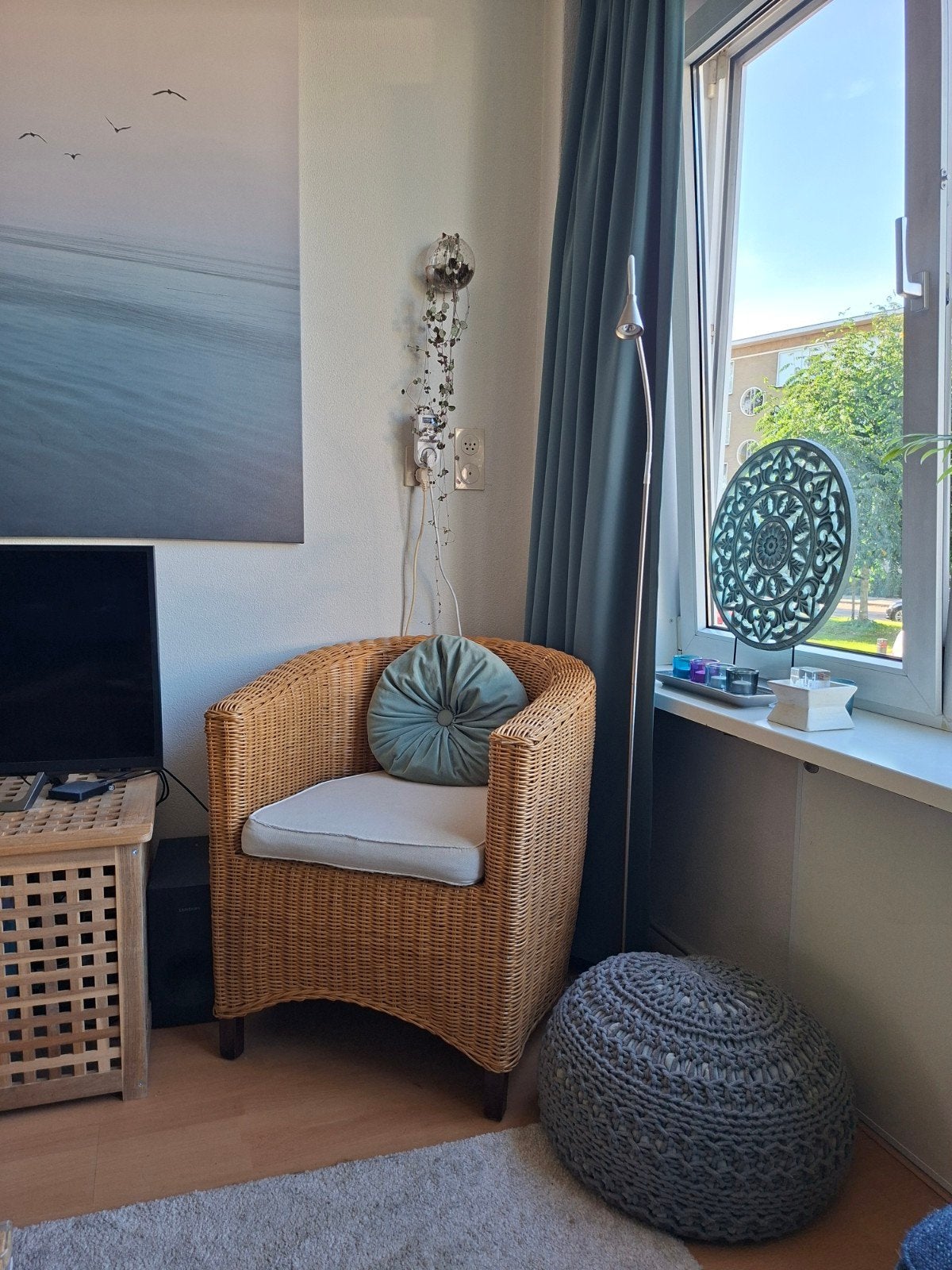 rotan stoel met kussen, Huis en Inrichting, Ophalen, Bruin, Riet of Rotan, Zo goed als nieuw