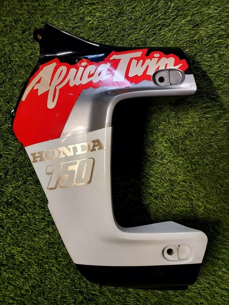 Honda XRV 750 Africa Twin linker zijkuipdeel zwart RD03+04, Verzenden