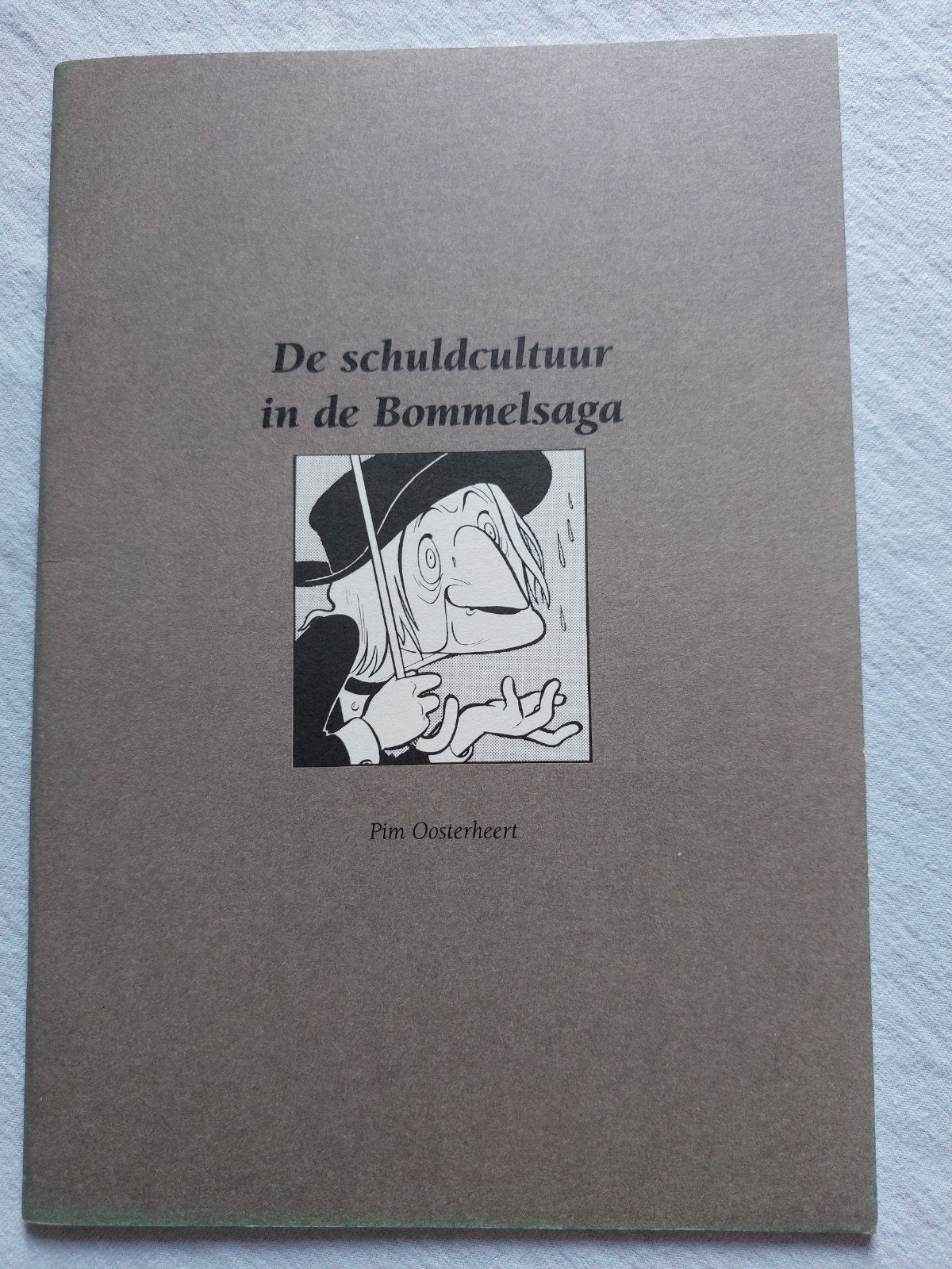 Schuldkultuur in de Bommelsaga/Bommel en het Ontsollen, Boeken, Stripboeken, Verzenden, Eén stripboek, Zo goed als nieuw, Oosterheert/Gevers Leuven