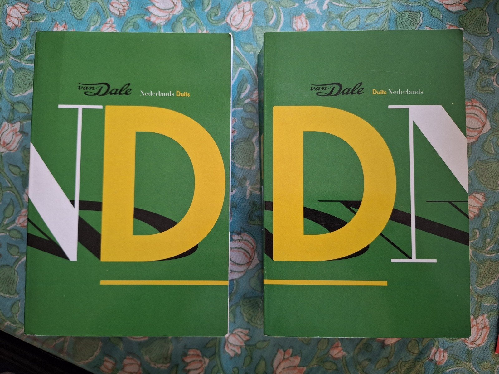 Van Dale Pocketwoordenboek NL/Duits en Duits/NL, Ophalen of Verzenden, Zo goed als nieuw, Van Dale, Duits