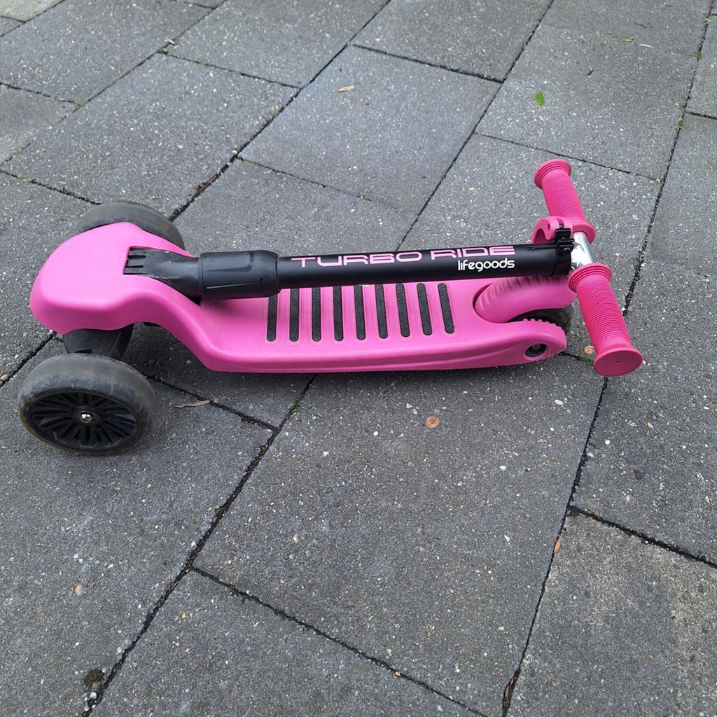 Leuke roze step met lichtjes in de wielen, Ophalen of Verzenden, Gebruikt, Gewone step, Turbo Ride
