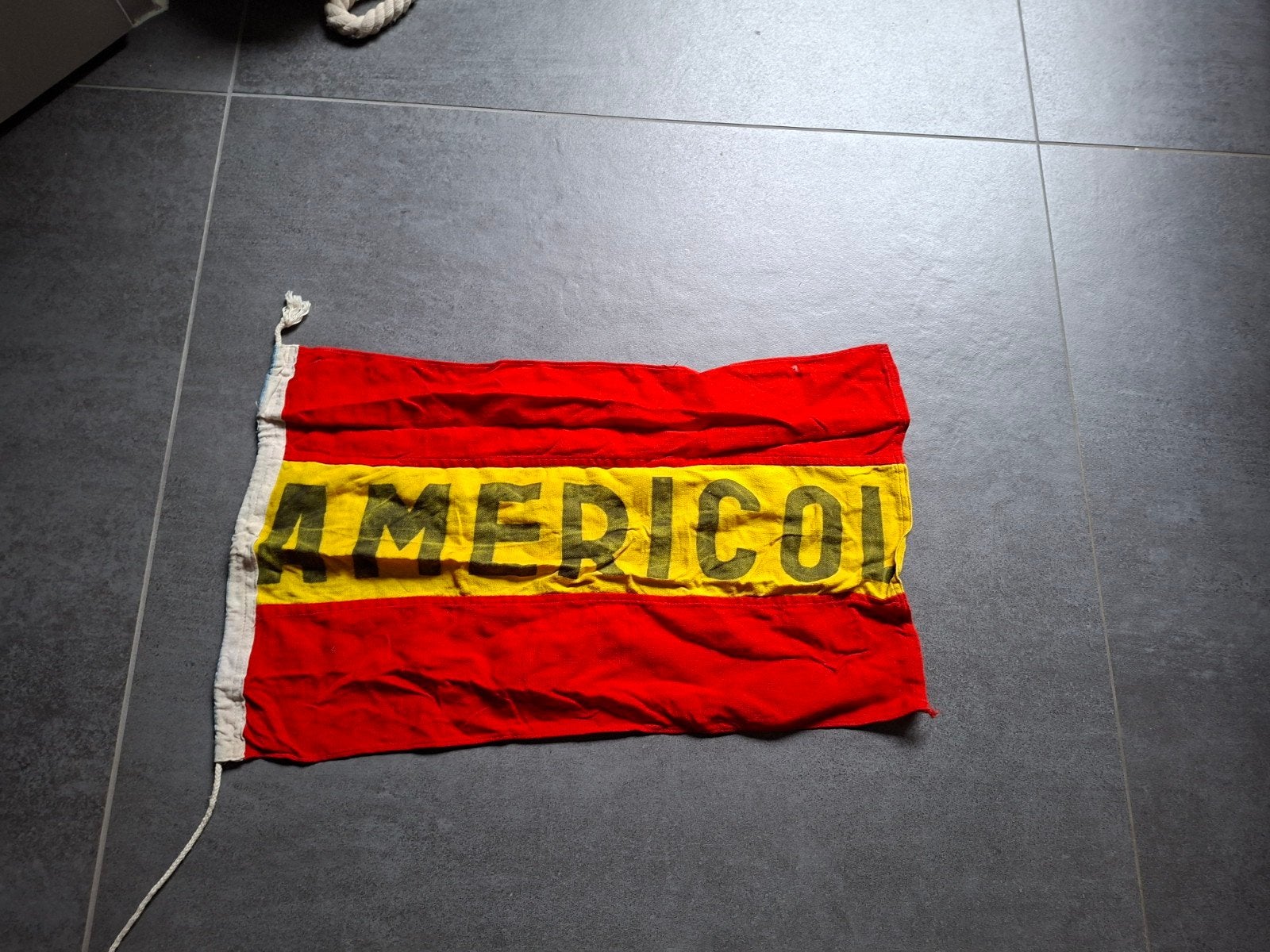 americol vlag, Ophalen of Verzenden, Zo goed als nieuw, Reclamebord