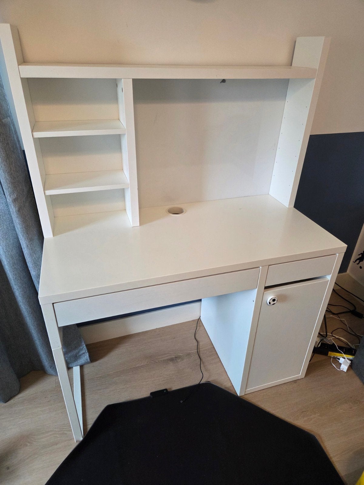 Wit bureau met opbouw en opbergruimte. Ikea Micke, Huis en Inrichting, Ophalen, Met lades, Gebruikt, IKEA