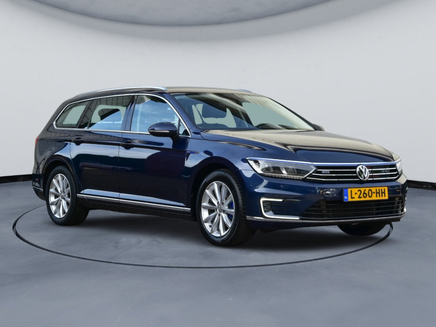 Volkswagen Passat Variant 1.4 TSI GTE * SOH 96% * STOELVERW, Auto's, Dealer onderhouden, Gebruikt, Blauw, Automatische klimaatregeling