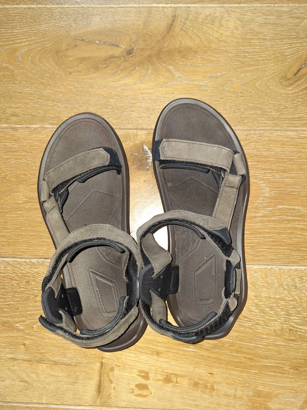 teva heren sandaal leer, Sandalen, Bruin, Zo goed als nieuw, Ophalen of Verzenden