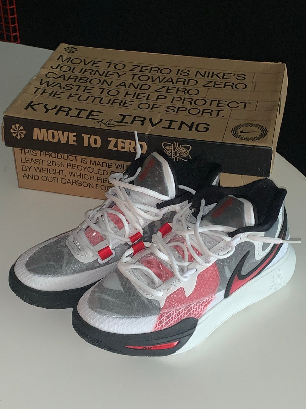 Nike Kyrie 8 Sportschoenen - Maat 42.5 nieuw, Ophalen of Verzenden, Nieuw, Wit, Sneakers of Gympen