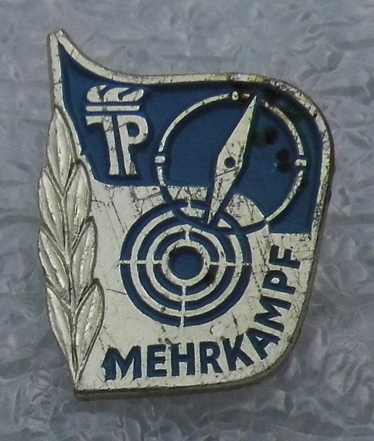 Speld DDR (Oost-Duitsland) - JP (Jung Pioniere) Mehrkampf, Verzenden, Gebruikt, Stad of Land, Speldje of Pin