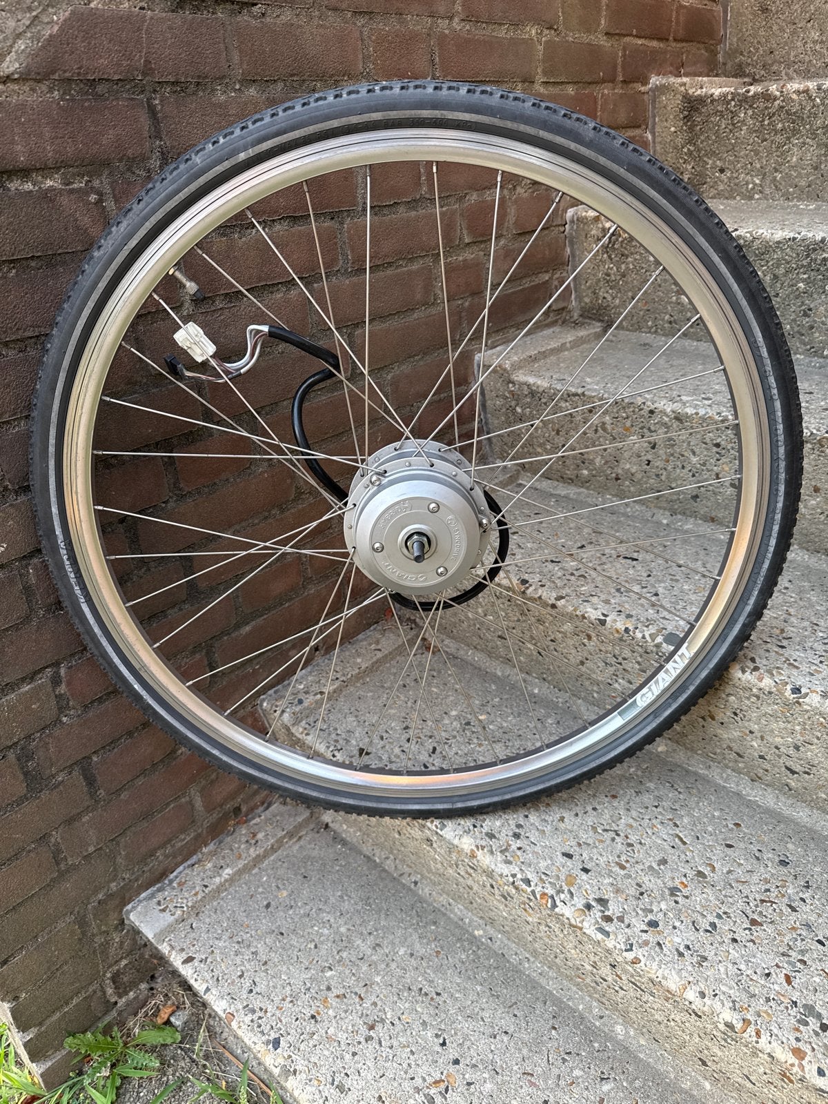 Giant Twist voorwiel compleet 36v, Ophalen of Verzenden, Zo goed als nieuw, Aluminium, Elektrische fiets
