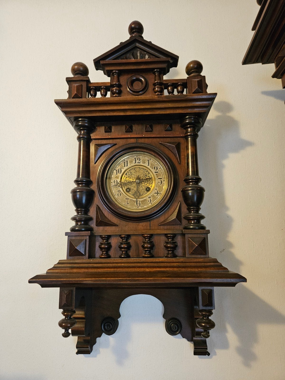 Antieke bak regulateur, Ophalen
