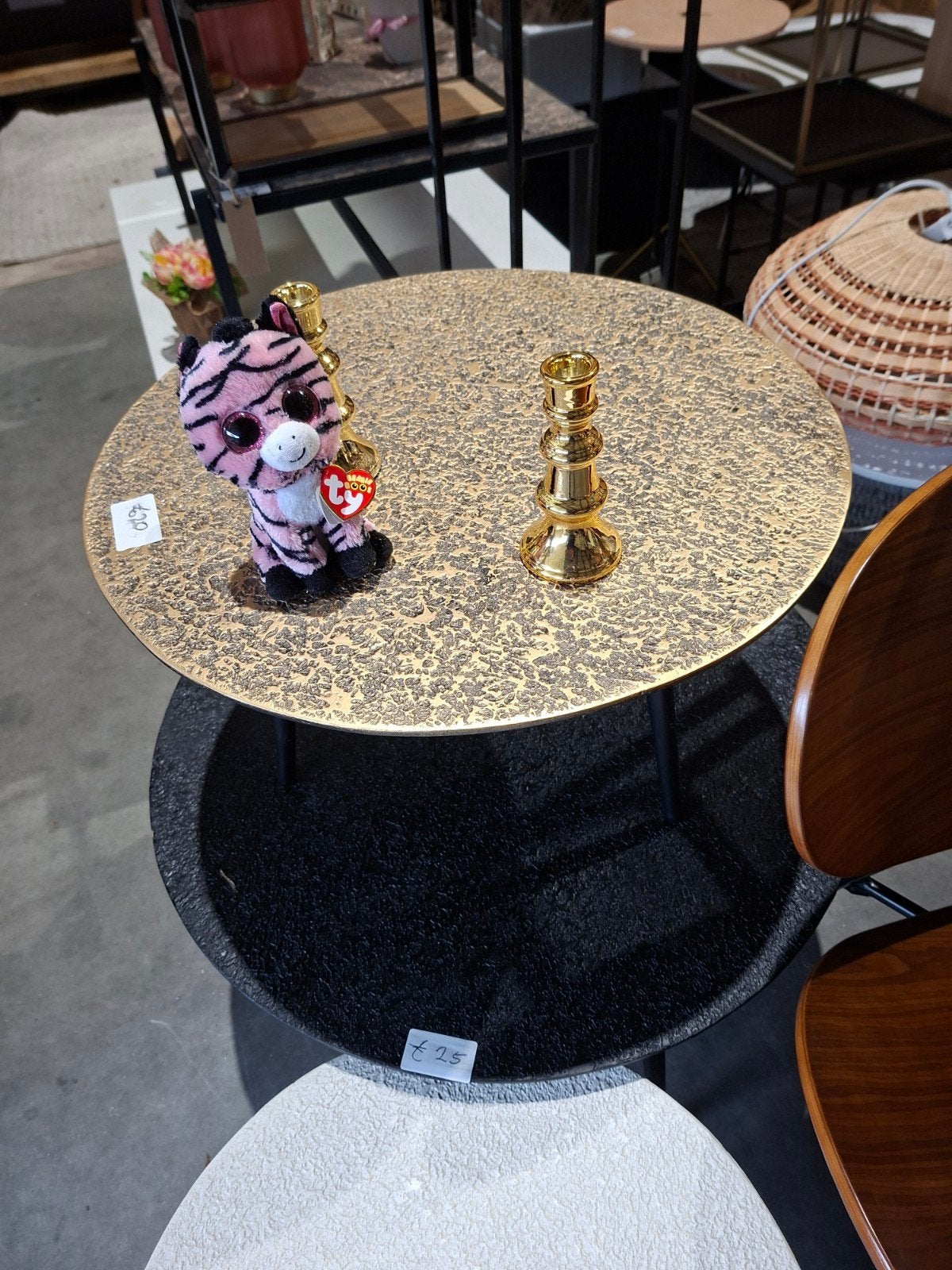goudkleurige bijzet tafeltje 20 euro, Ophalen