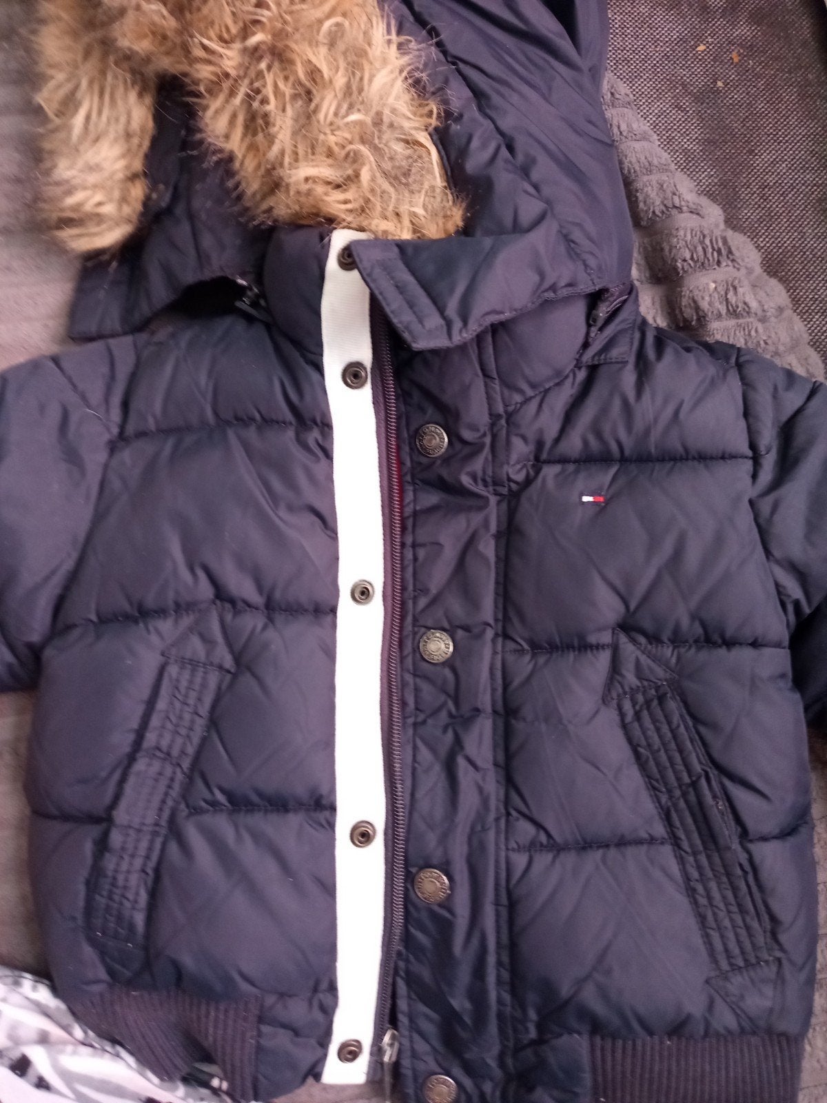 Tommy Hilfiger winterjas voor baby's (9-12 maanden), Ophalen of Verzenden, Zo goed als nieuw, Tommy Hilfiger, Jongen of Meisje