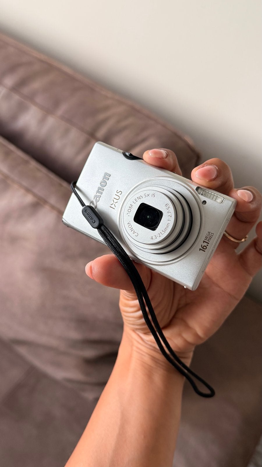 Canon IXUS 125 HS compactcamera met oplader, Gebruikt, Canon, Compactcamera, 4 t/m 7 keer