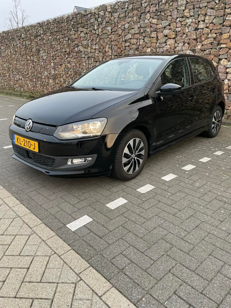 Volkswagen Polo 1.0 TSI 70KW DSG 2016 Zwart, Auto's, 40 €/maand, 95 pk, 1039 kg, Zwart