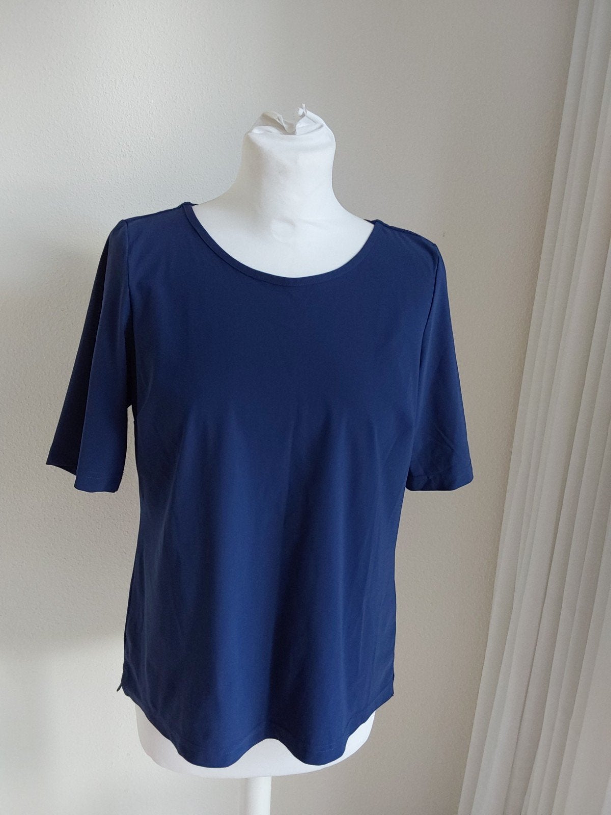 Prachtige blauwe top van Studio Anneloes maat S, travelstof, Studio Anneloes, Blauw, Ophalen of Verzenden, Zo goed als nieuw