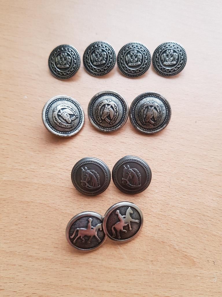 Vintage metalen (blazer) knopen, Hobby en Vrije tijd, Naaien en Fournituren, Ophalen, Gebruikt, Knoop of Knopen