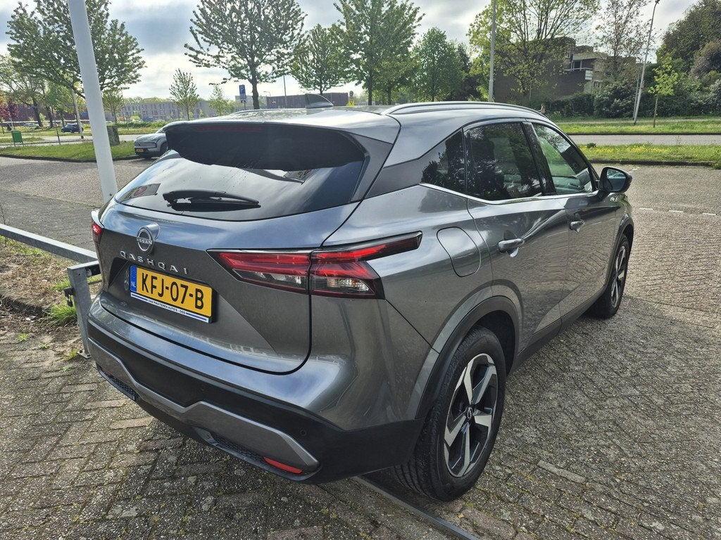 Nissan QASHQAI 1.3 MHEV Business Design (bj 2023), Auto's, Voorwielaandrijving, Stof, Gebruikt, Euro 6
