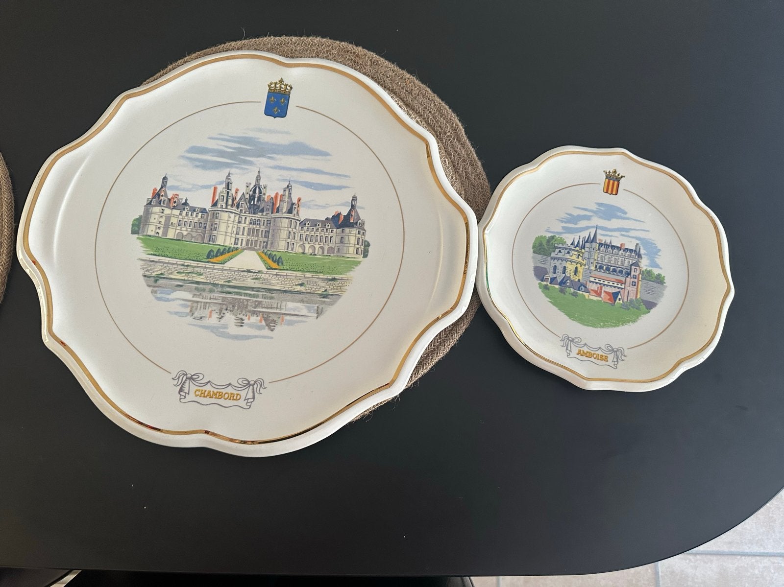 Vintage Gien Borden de kastelen Chambord en Amboise, Ophalen of Verzenden