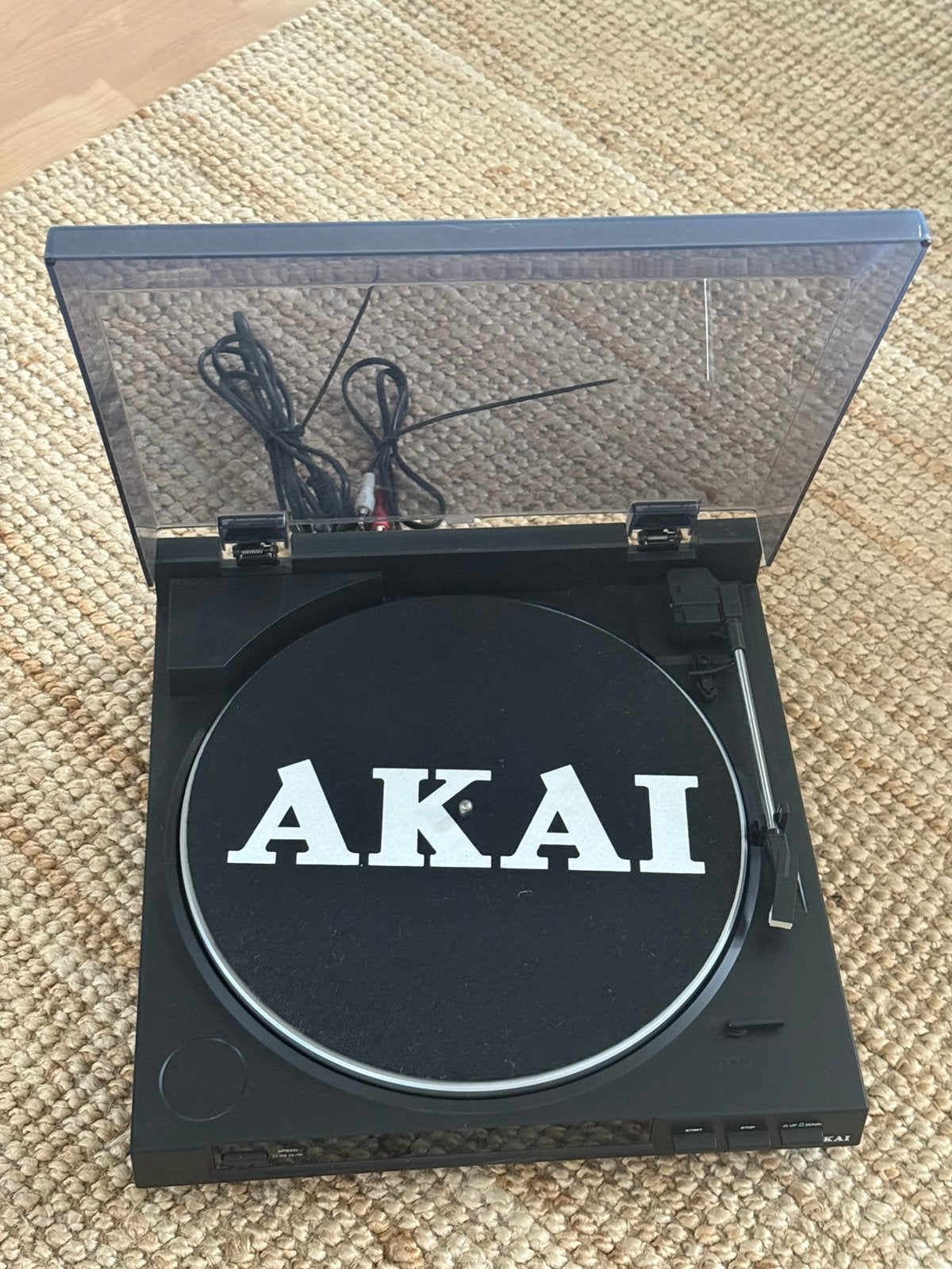 AKAI ATT01U USB Platenspeler – Volautomatisch, Audio, Tv en Foto, Platenspelers, Ophalen of Verzenden, Akai, USB-aansluiting