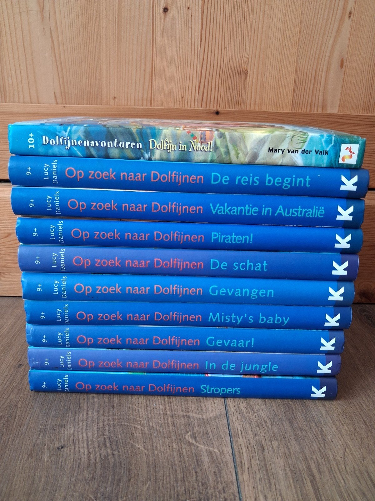 Dolfijnenavonturen boekenreeks - Lucy Daniels, Boeken, Ophalen of Verzenden, Gelezen, Lucy Daniels, Fictie