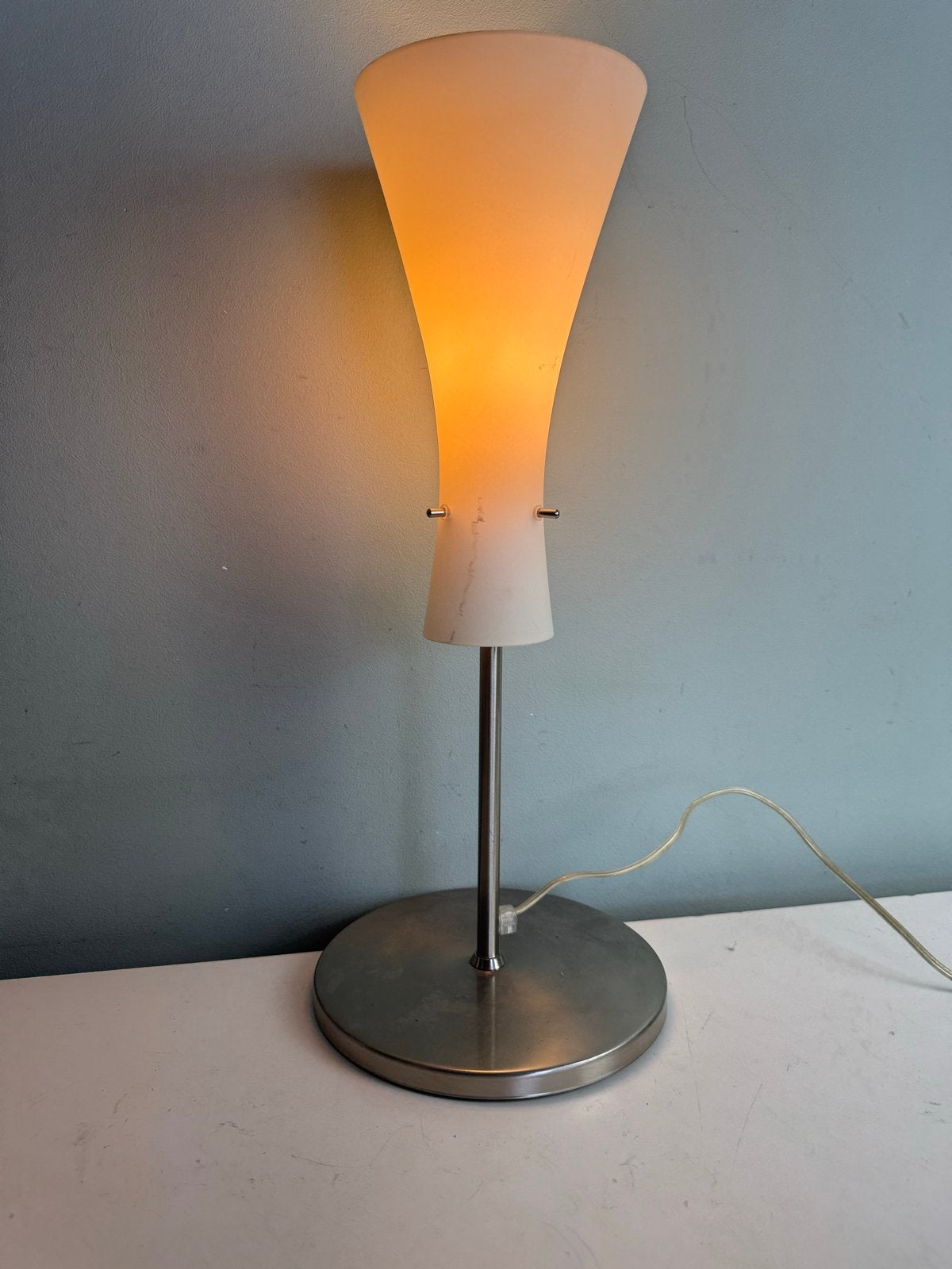 Retro Diabolo Tafellamp - Wit met Geborsteld Staal, Gebruikt, ?, ?, E27 (groot)