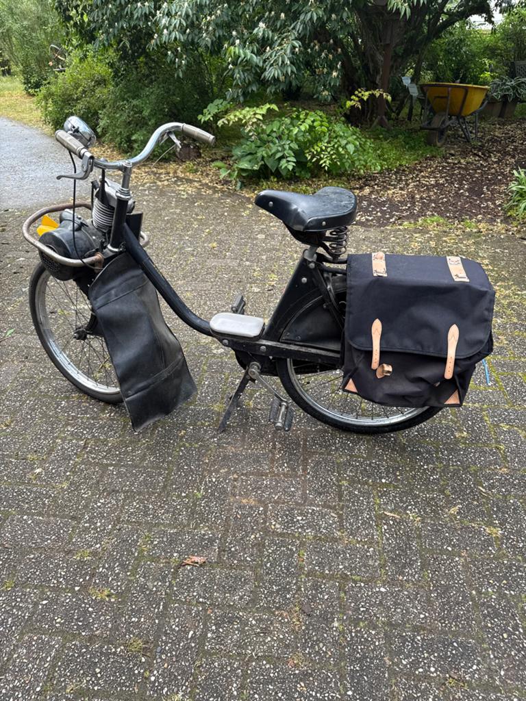 Solex bromfiets met tassen - Goede staat. Met kenteken, Ophalen of Verzenden, Gebruikt, Maximaal 25 km/u, Overige modellen