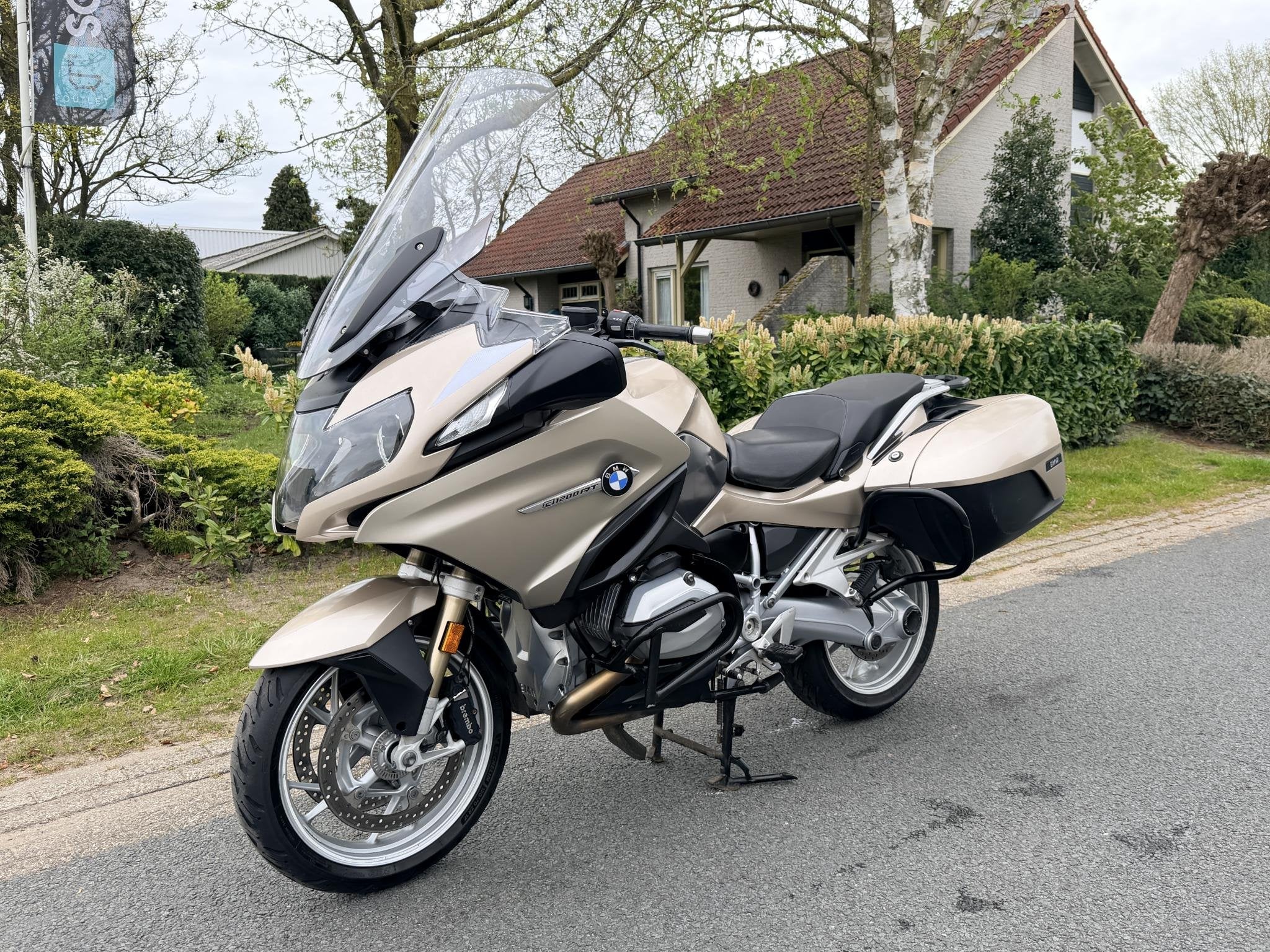 BMW R 1200 RT ABS TCS 125PK Navigatie•Koffers, Einsteinlaan 5
2289 CC  Rijswijk, NL, Meer dan 35 kW, Toermotor, Info@bmw-motorrad.nl