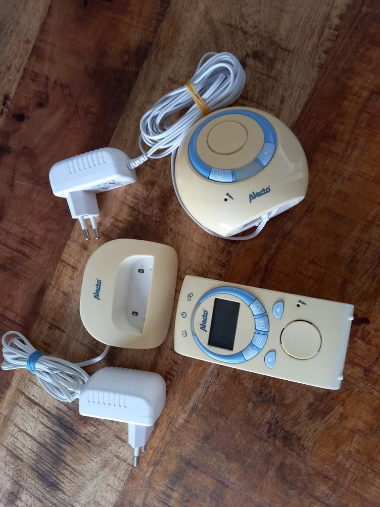 Babyfoon  moeten nog wel 2 x batt.aaa Oplaadbaar in, Ophalen of Verzenden, Gebruikt, 250 meter of meer