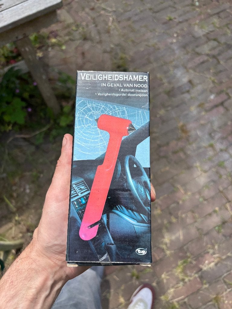 Veiligheidshamer, Ophalen, Nieuw