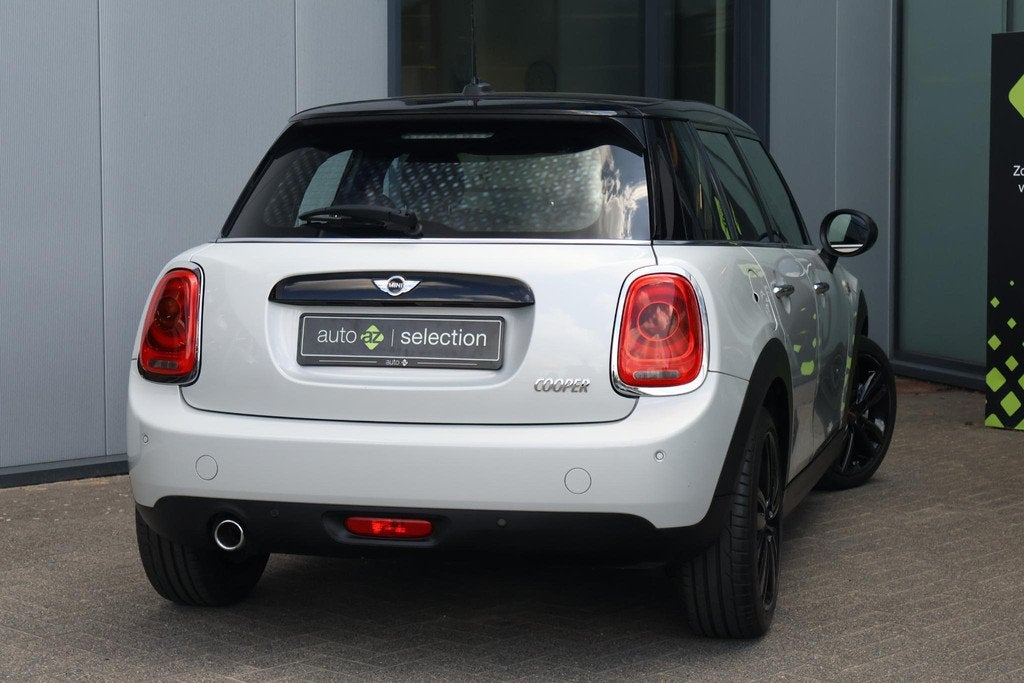 MINI 5-Deurs 1.5 Cooper Salt Business / PDC / 5 Drs, Gebruikt, Bedrijf, Cooper, Geïmporteerd