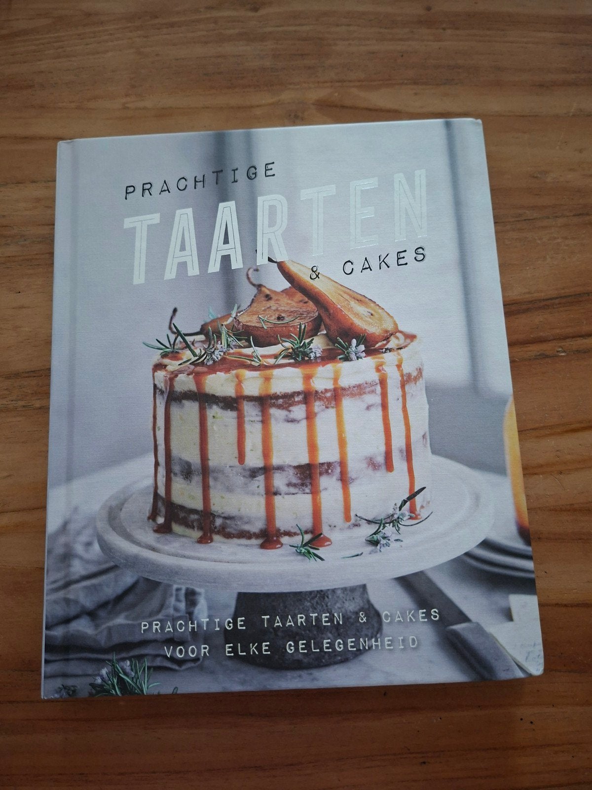Prachtige Taarten & Cakes voor elke gelegenheid, Boeken, Onbekend, Ophalen of Verzenden, Zo goed als nieuw, Taart, Gebak en Desserts